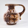 Brązowy ceramiczny dzban wazon