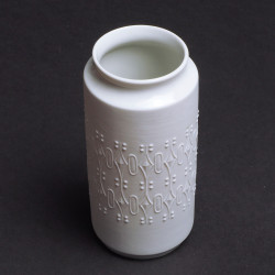 Biały wazon biskwitowy nieszkliwiony KPM