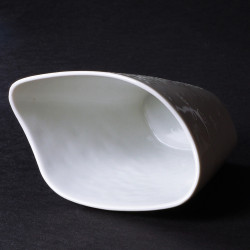 Biały porcelanowy wazon szkliwiony Hutschenreuthe Hans Achtziger