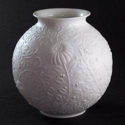 Biały wazon biskwitowy AK Kaiser