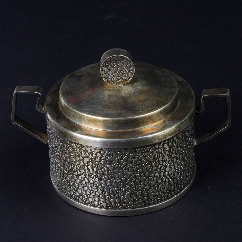 Modernistyczna posrebrzana cukiernica Hefra