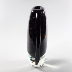 Czarny wazon Pavel Juda Atelier Beranek