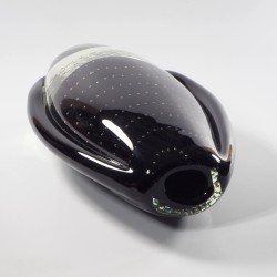 Czarny wazon Pavel Juda Atelier Beranek