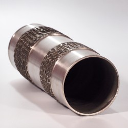 Stalowy wazon Brutalist